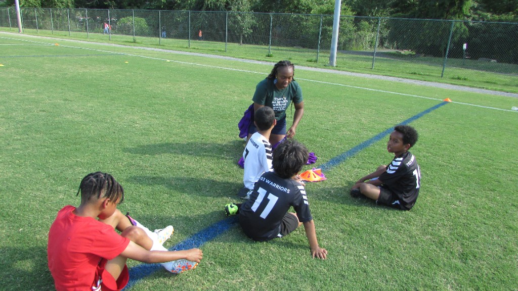 Young athletes during SOS mentorship